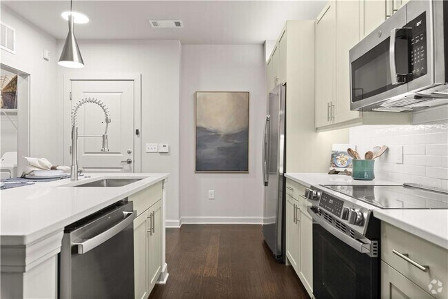 Building Photo - 2420 Peachtree Rd Unit 1347 Rental