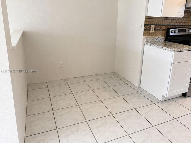 Photo - 728 SW 7th St Unit 1-2