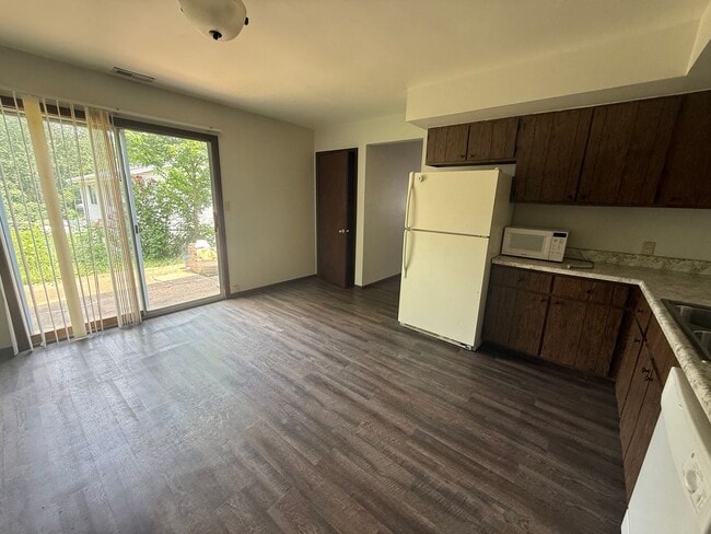 Photo - Beautiful Townhouse in Arnold!