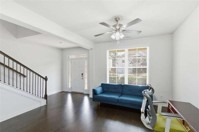 Photo - 1415 Dahlia Dr