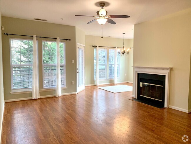 Building Photo - 4138 Fountainside Ln Unit # A204 Rental