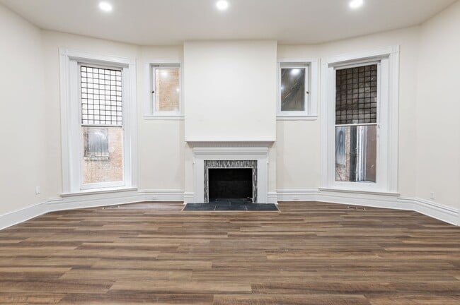 Photo - 1916 Eutaw Pl