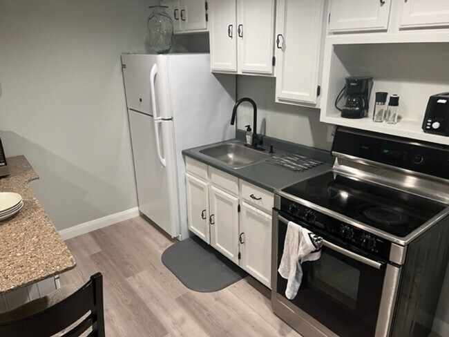 Photo - Beautiful apartment close to trails