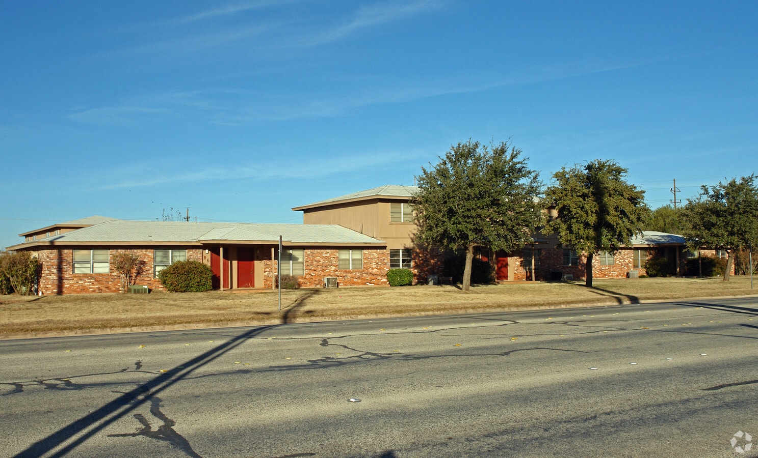 Elmcrest Apartments - Elmcrest Apartments