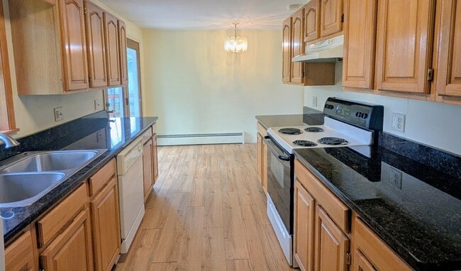 Photo - 2801 Riverview Dr