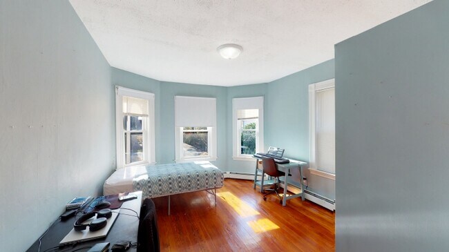 51 Rindge Ave Unit 2L