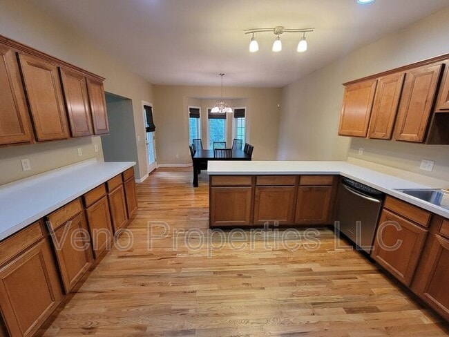 Photo - 16 Secretariat Ln