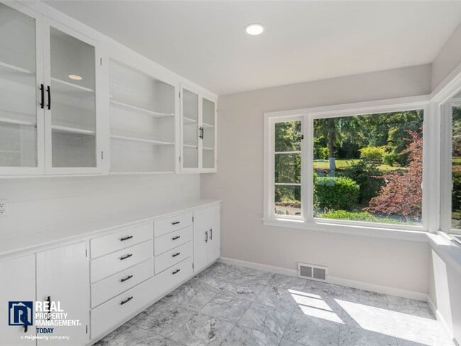 Photo - Rare Brown’s Point Beachfront Living – Stunning 3 Bed / 2 Bath Home!