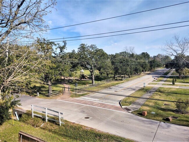 Photo - 425 N Wisconsin Ave Unit D