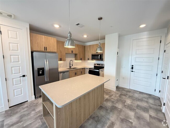 Building Photo - 2520 Washington Ave Unit 714 Rental