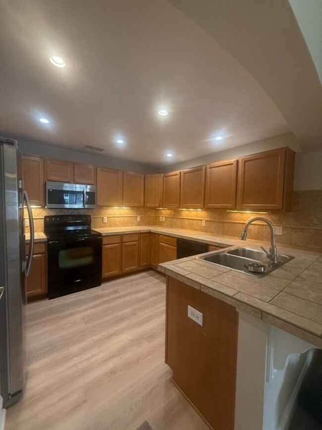 Building Photo - 16687 Las Ramblas Ln