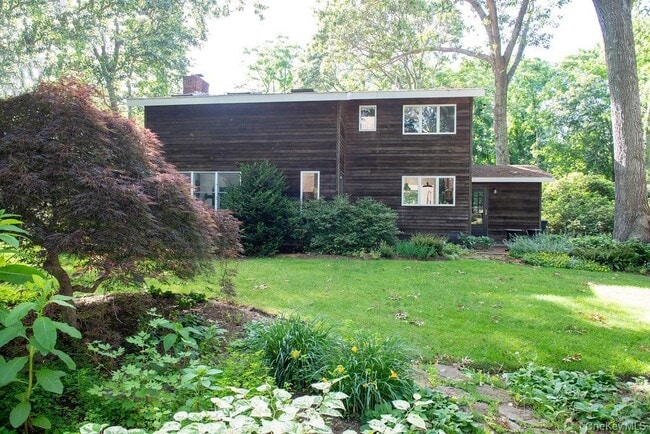 Photo - 1045 Wagon Wheel Ln