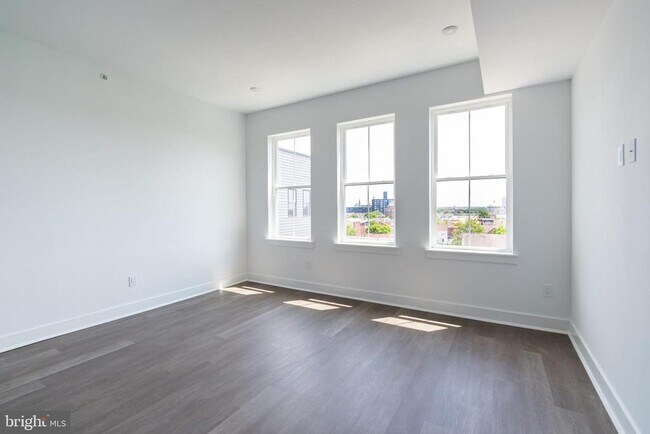 Photo - 813 N Broad St Unit 103