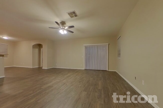 12519 W Estero Ln