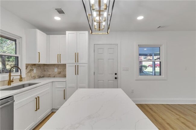 Photo - 2358 Tilson Rd