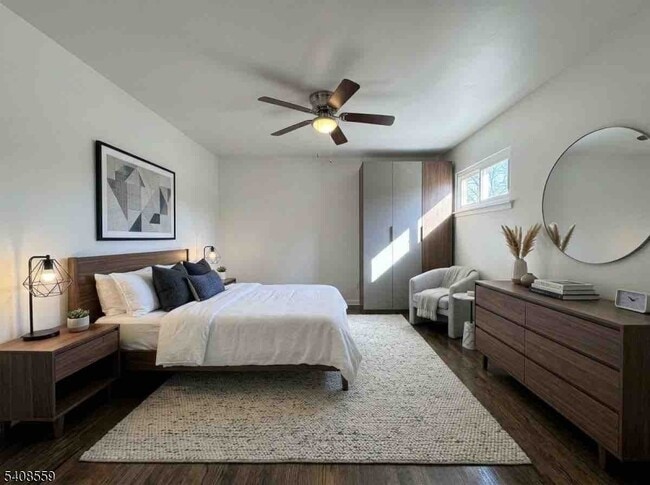 Photo - 260 Everett Rd