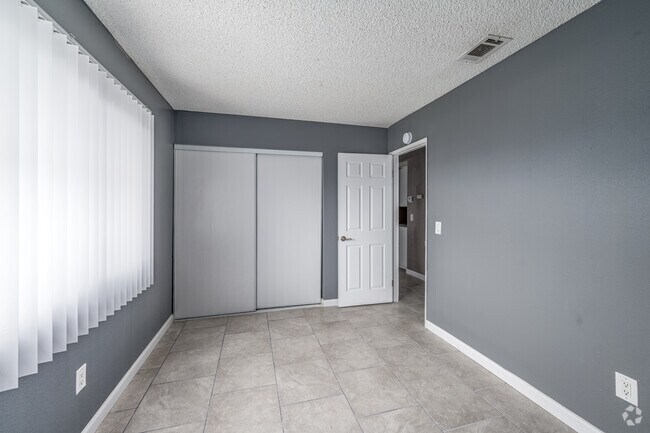 2BR, 1BA - 600SF - Primary Bedroom