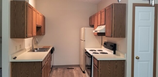 Photo - 3586 Harris Ave NW