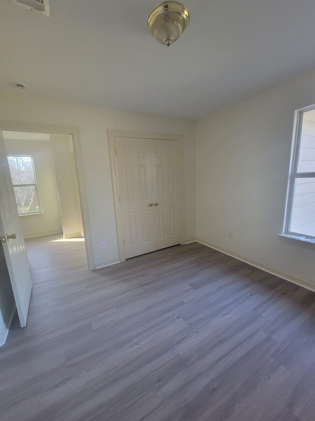 Photo - 3813 Lydia St