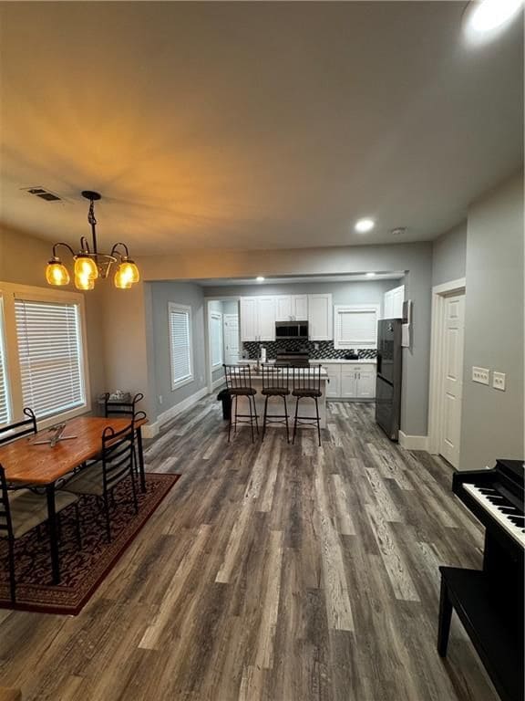 Photo - 3898 King Arthur Rd SW