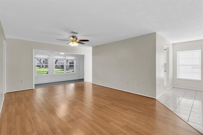 Photo - 4814 Grist Mill Cir