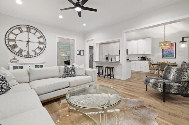 Photo - 304 Coachlight Dr Unit ID1221882P