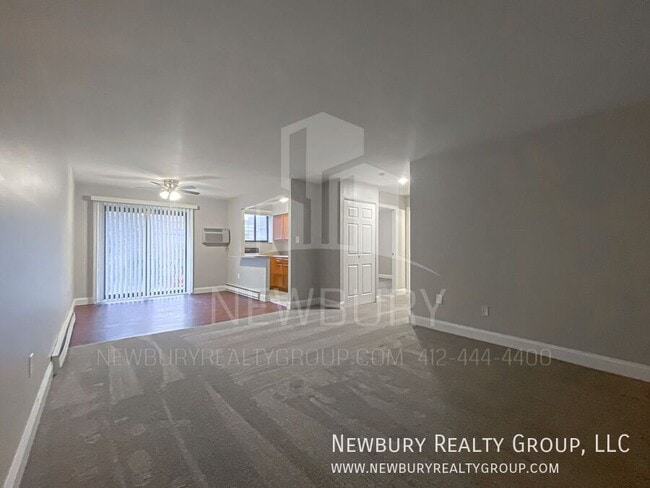 Photo - 1459 Poplar St Apartment