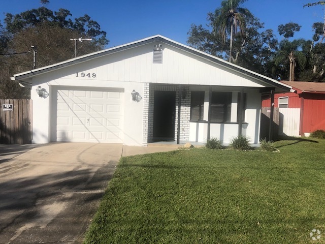 Building Photo - 1949 Ezelle Ave Rental