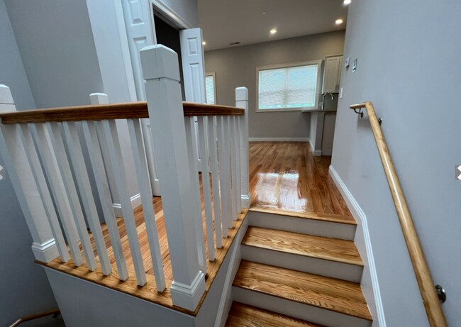 Photo - 122 Cross St Unit 5