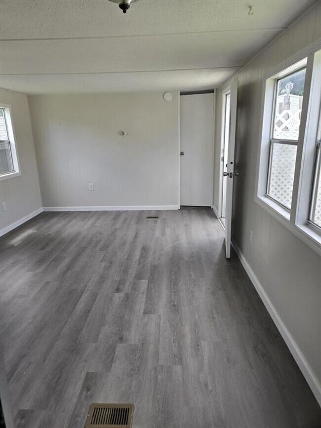 Photo - Adorable 1 bedroom 1 bath home Unit 099A ACD