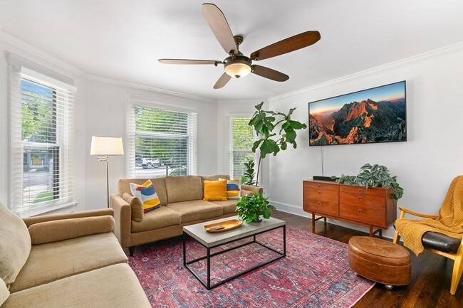 Photo - 424 W Oak St Unit 424 W Oak Street - Main