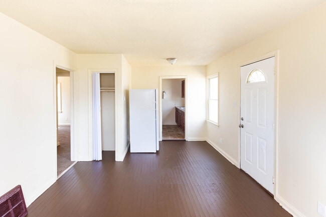 Photo - 808 Seward Ave