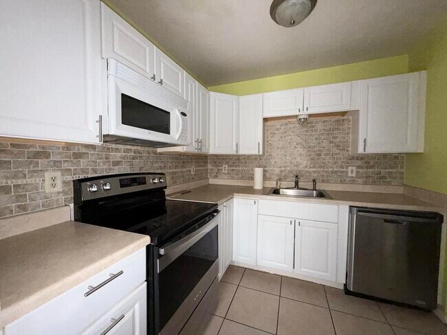 Photo - 2306 W 4195 S
