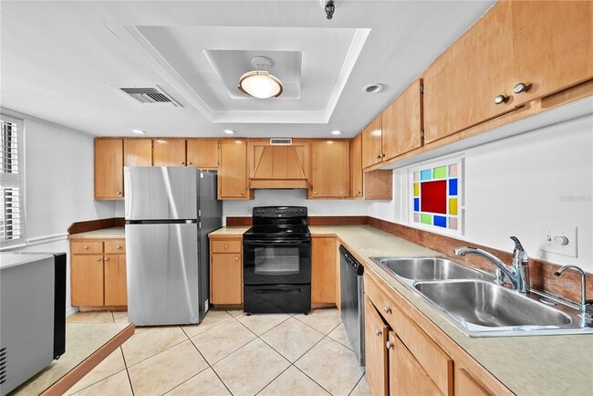 Photo - 201 W Laurel St Unit 308