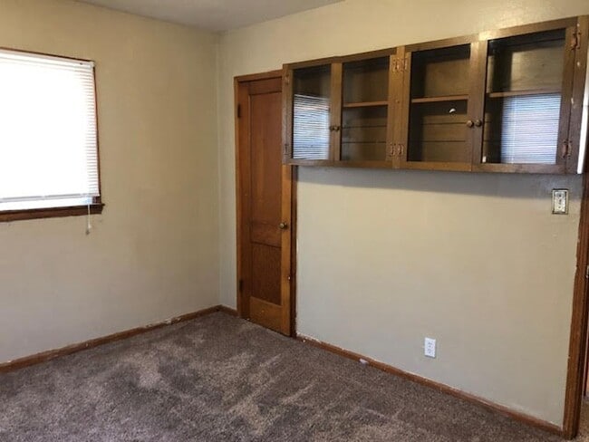 Photo - 723 Hartman Ave