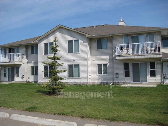 Photo - 4405-4437 37 St Unit #6