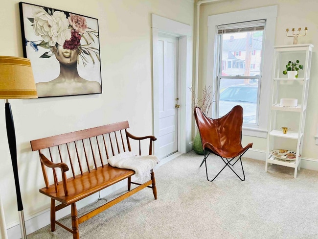 Photo - 146 Hanover St Unit 1
