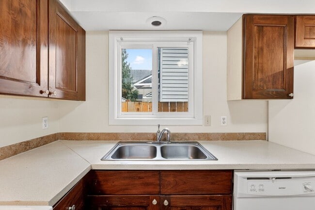 Photo - 4801 NE Killingsworth St Unit 4803