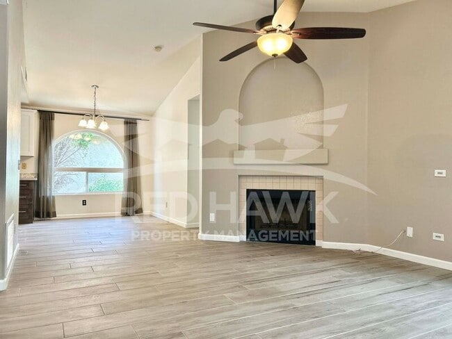 Photo - 1034 W Redondo Dr