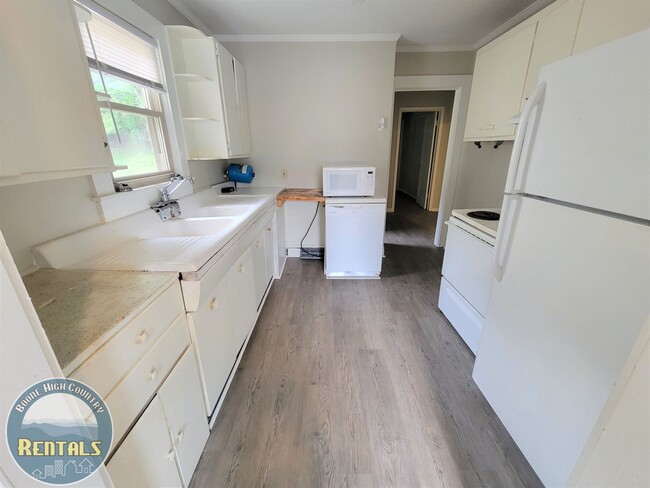 Photo - 3bd/2ba House On Faculty Street---Great Location!