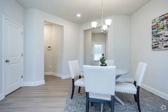 3BR, 2.5BA - 1833SF