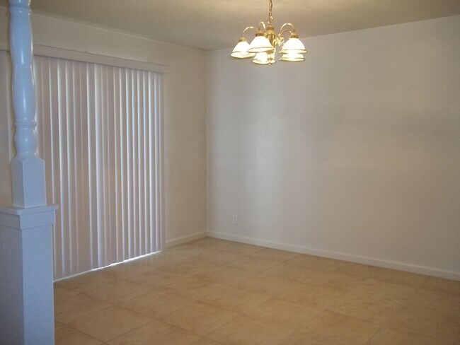 Photo - Nice and updated 3 bedroom home offering n...