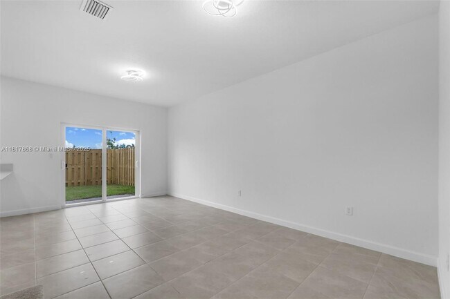 2807 SE 26th Ave House House - Image