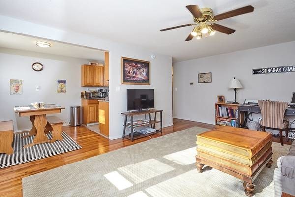 Building Photo - 57 Salmon Brook Dr Unit 70-057D