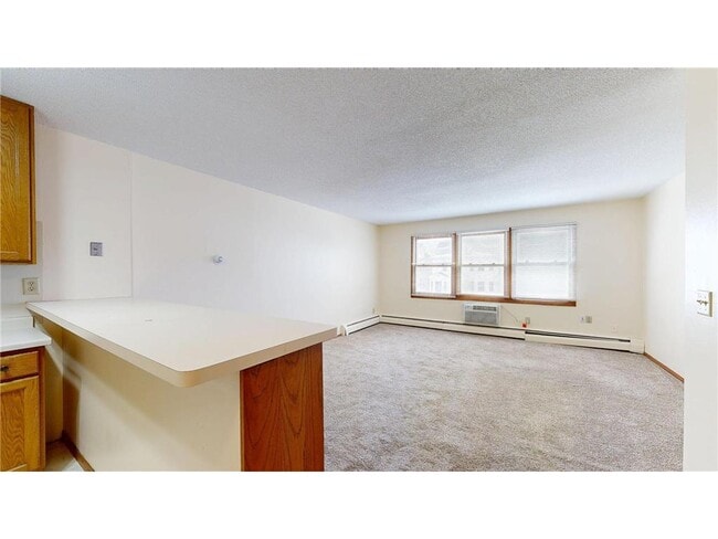 Photo - 2216 Pleasant Ave Unit 202