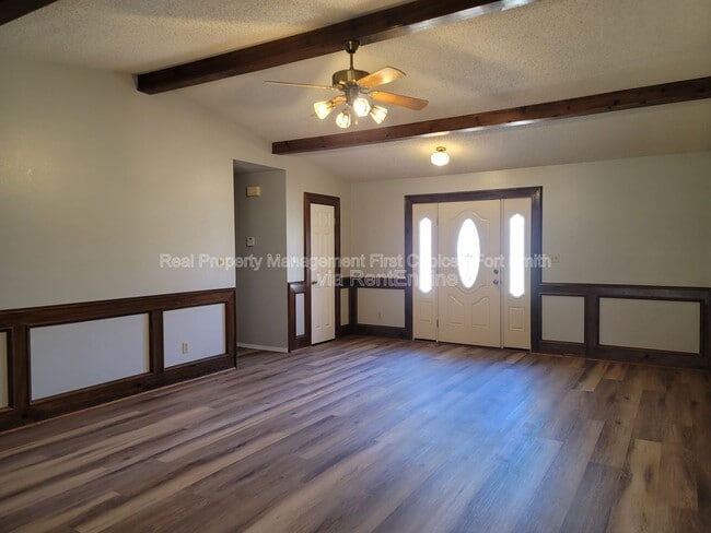 Photo - 104 S 40th St