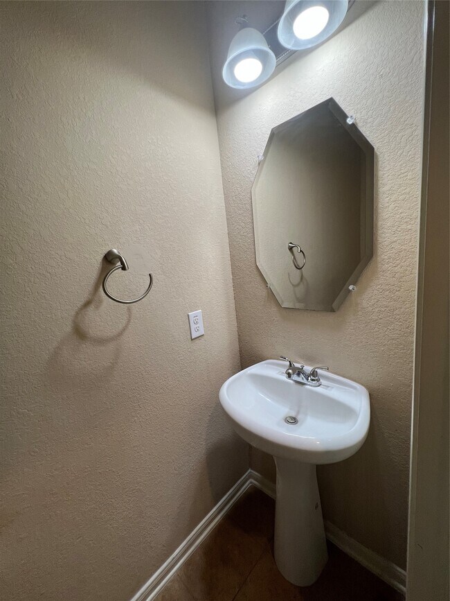 Photo - 1214 Glenwood Canyon Ln