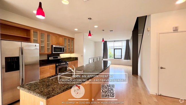 Building Photo - Contemporary three-story Live/Work Townhou... Rental