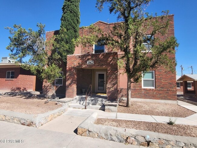 Building Photo - 2862 Grant Ave Unit 1