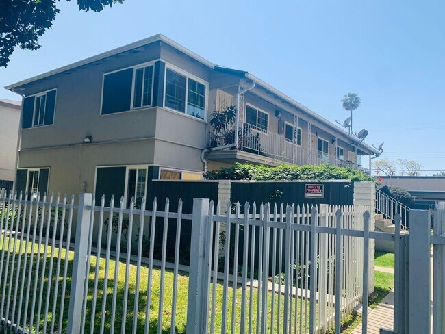 319 N. Rose St